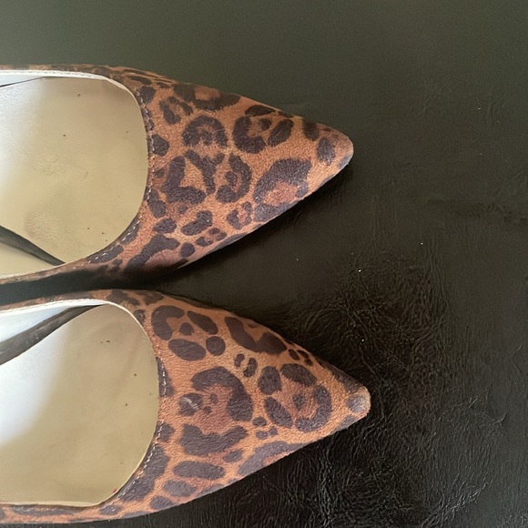 Kim Kardashian shoes - Picture 3 of 3